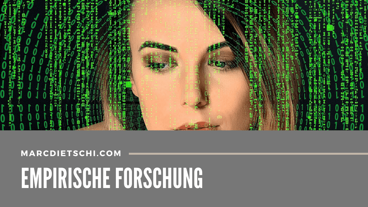 Titelbild mit Matrix und Forscherin, die versucht durch empirische Forschung, Marktforschung zu betreiben. In der Zeit von Big Data sieht sie jedoch die Zusammenhänge, ohne die Unterstützung einer AI nicht.