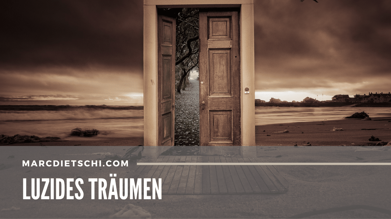 Ein Tor in der Traumwelt: Wird oft symbolisch für Luzides Träumen verwendet.